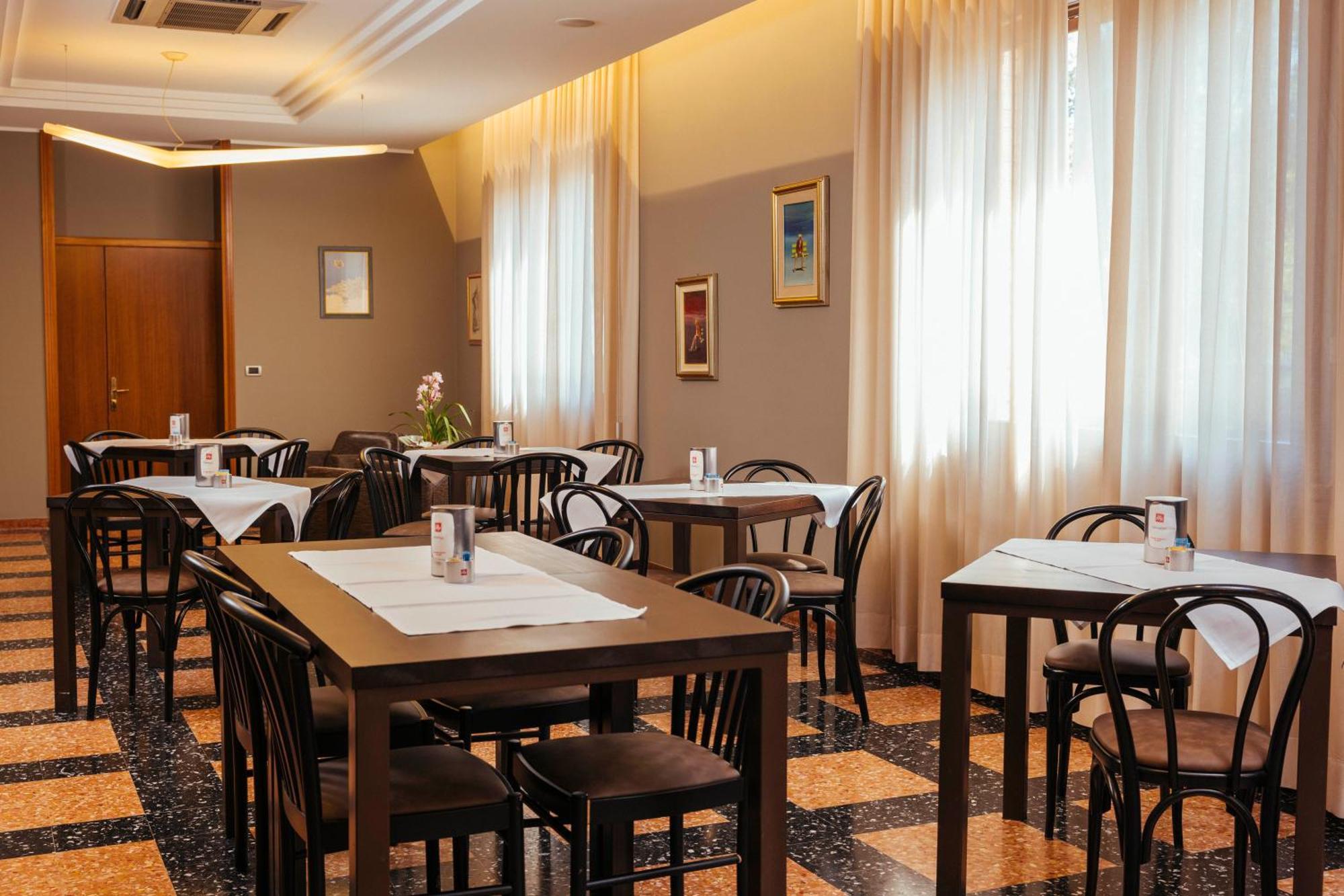Hotel Palazzo Paradiso Meduna di Livenza Ngoại thất bức ảnh
